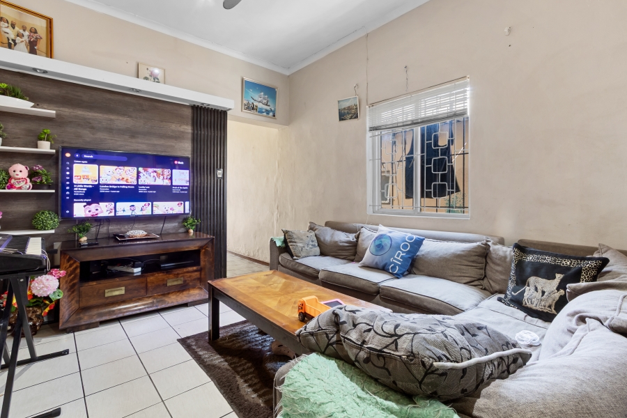 2 Bedroom Property for Sale in Observatory Western Cape